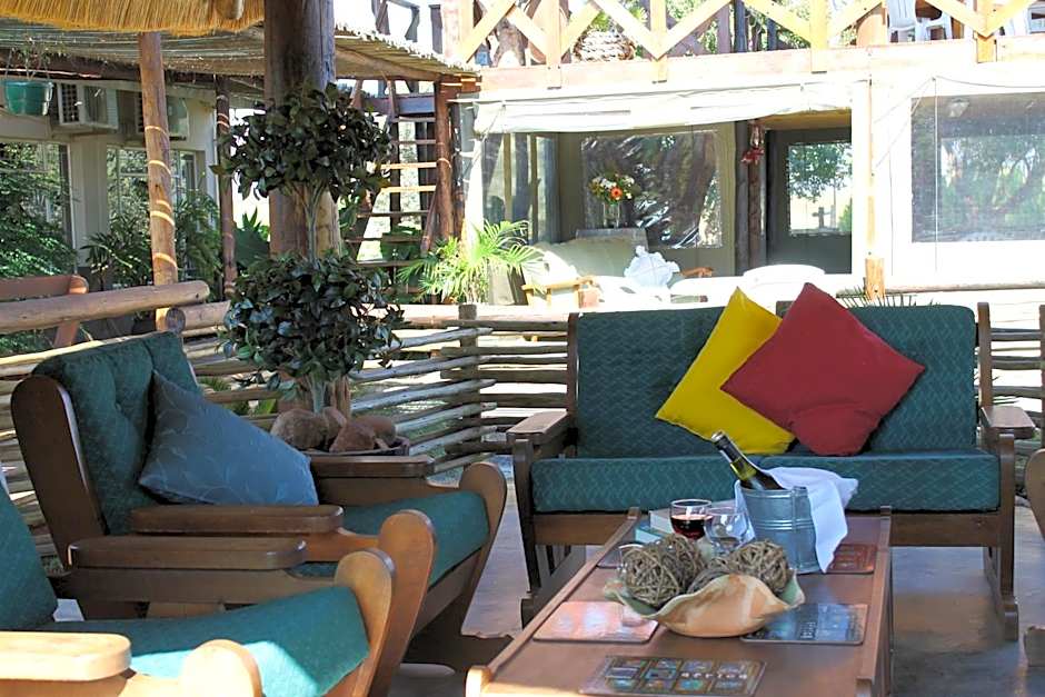 Guinea Feather Country Lodge