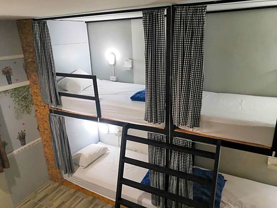 Backpack Hostel Kohyaoyai