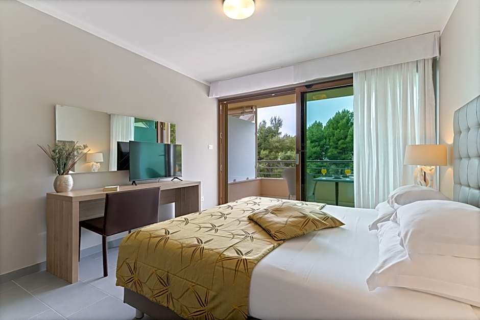 The Residence Aparthotel