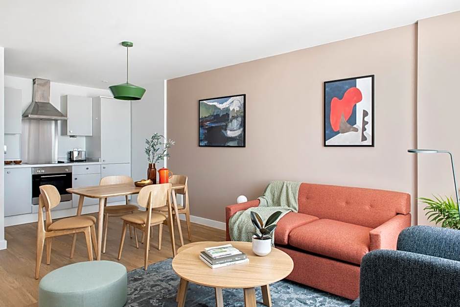 Cove Paradise Street