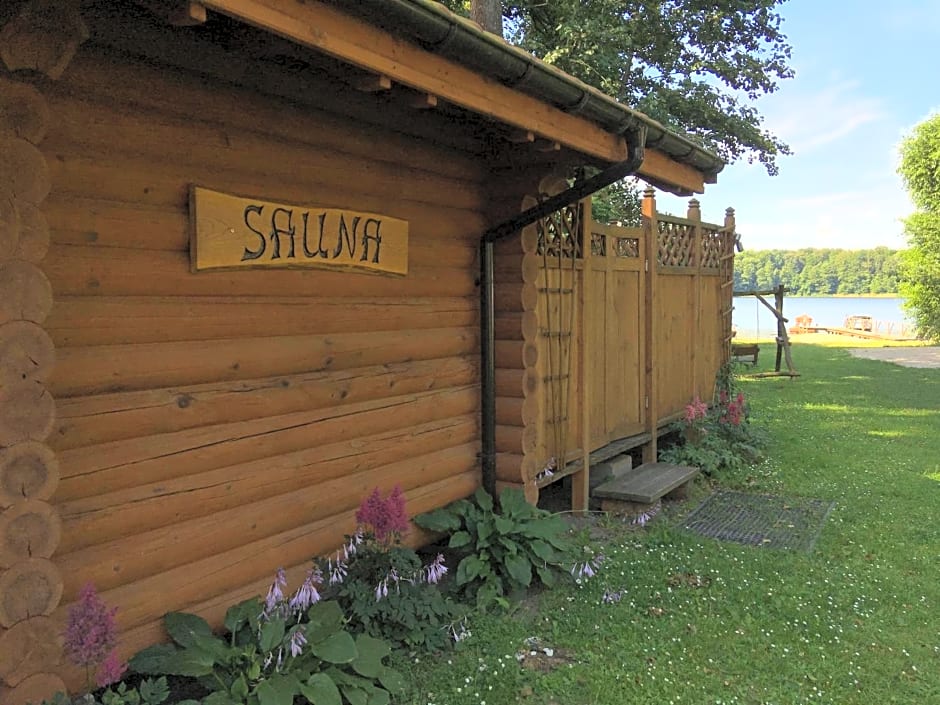 Stajnia Sarnówek Nad Jeziorem Różany