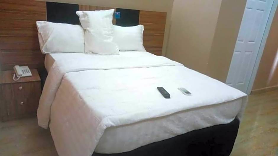 Pameec Luxury Suites