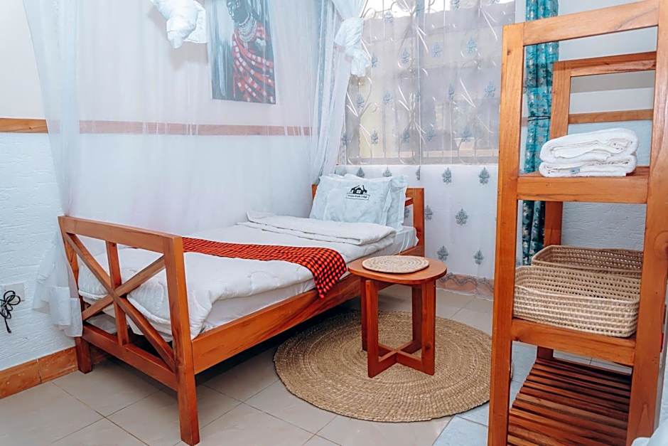 Arusha Giraffe Lodge