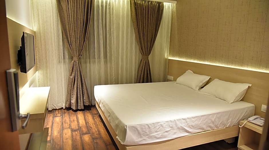 Zip By Spree Hotels Samudra Belgaum
