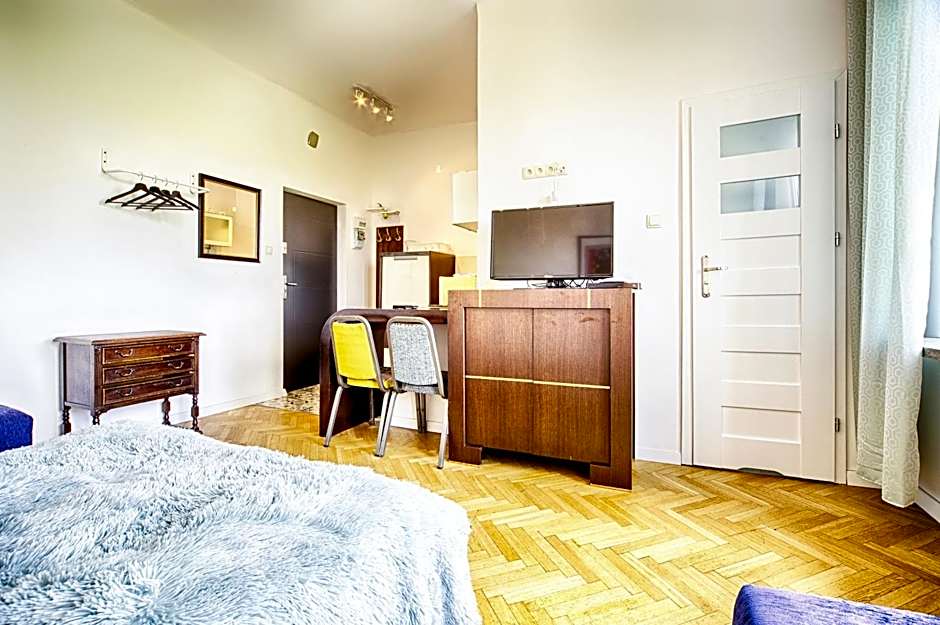 Old Town Kanonia Hostel & Apartments