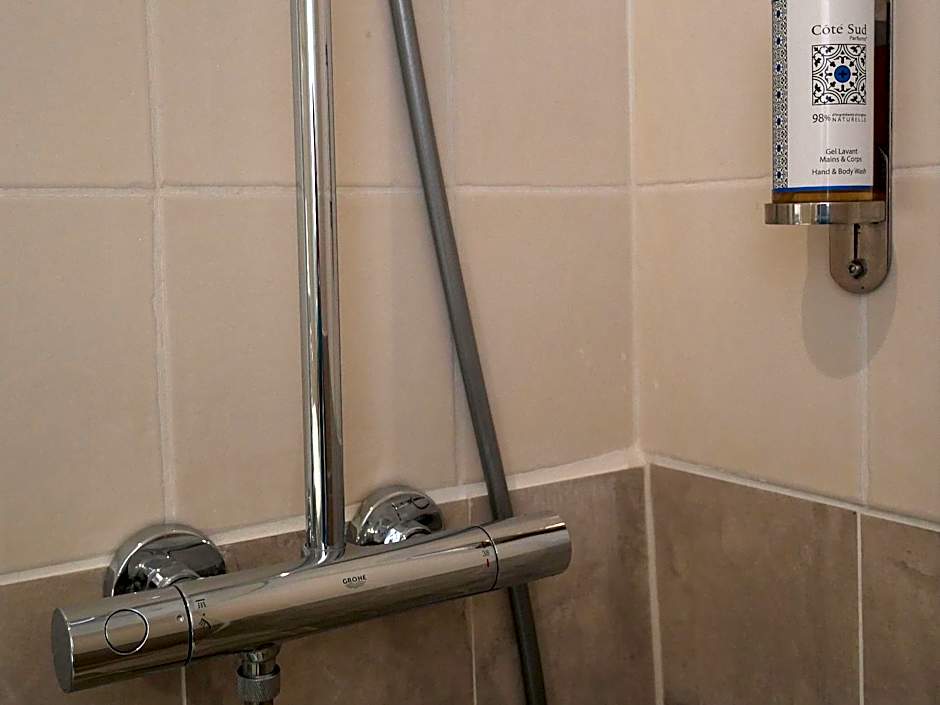 Hôtel De L'Amphithéâtre