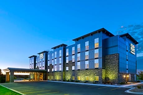 Four Points by Sheraton Williston