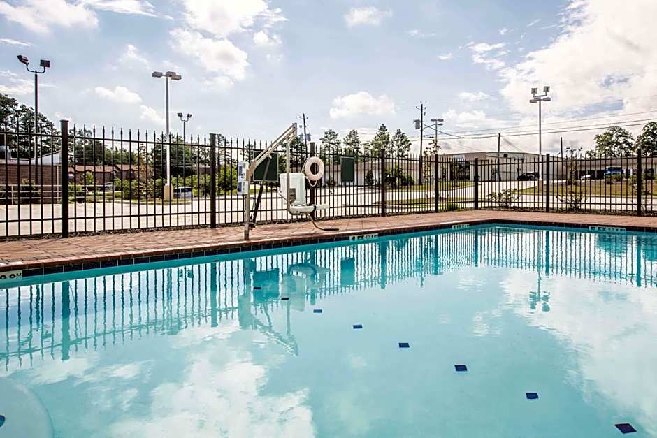 La Quinta Inn & Suites by Wyndham Hattiesburg I-59