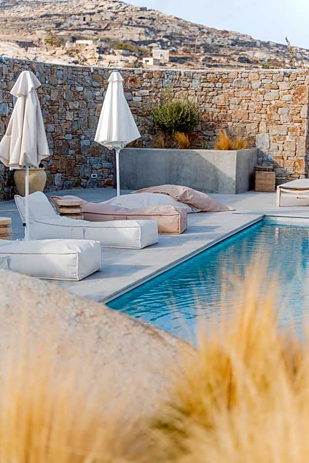 Oliving Mykonos Luxury Suites