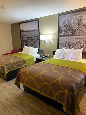 Queen Room with Two Queen Beds - Non-Smoking