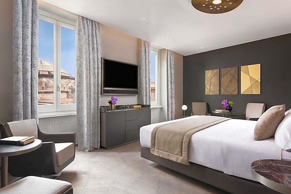The Pantheon Iconic Rome Hotel, Autograph Collection by Marriott