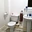 2 bedroom house Admiral Court