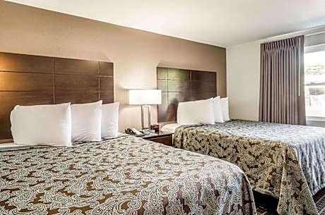 Queen Room with Two Queen Beds - Non-Smoking