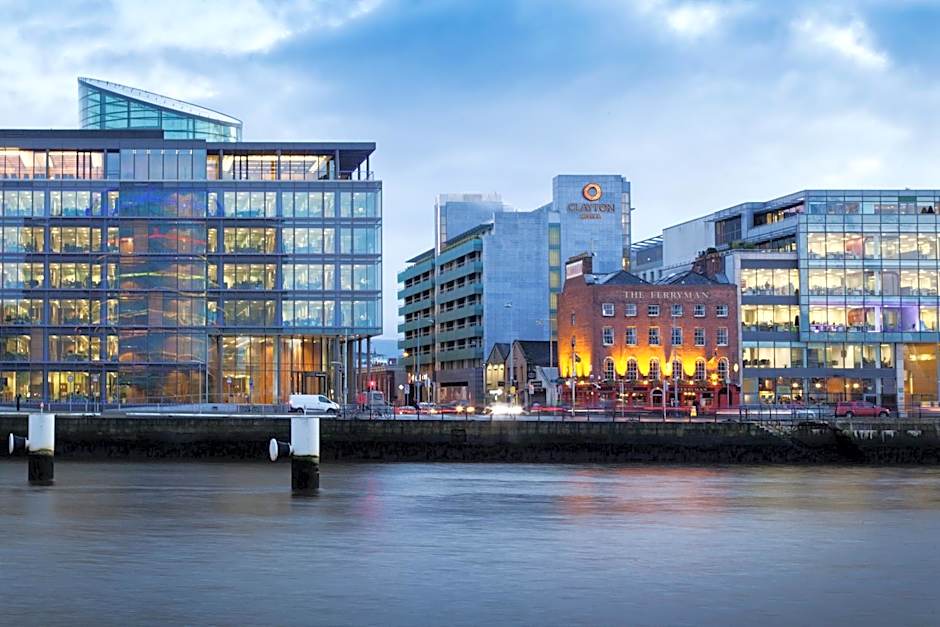 Clayton Hotel Cardiff Lane