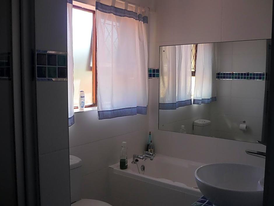 A1 Kynaston Guest House bed and breakfast or self catering