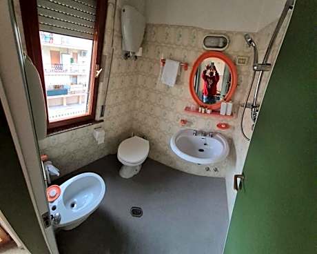 Economy Single Room