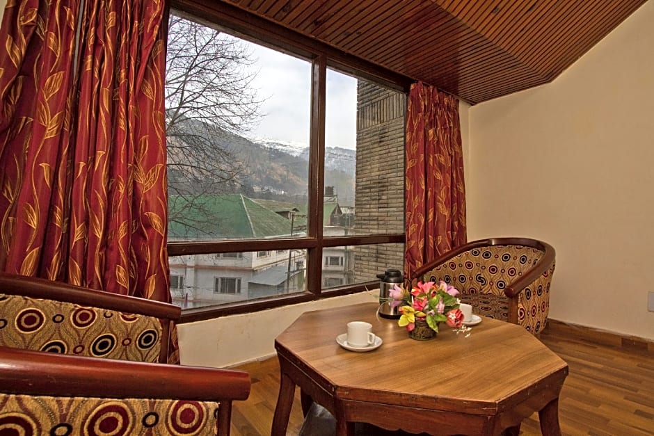 Hotel Sitara International