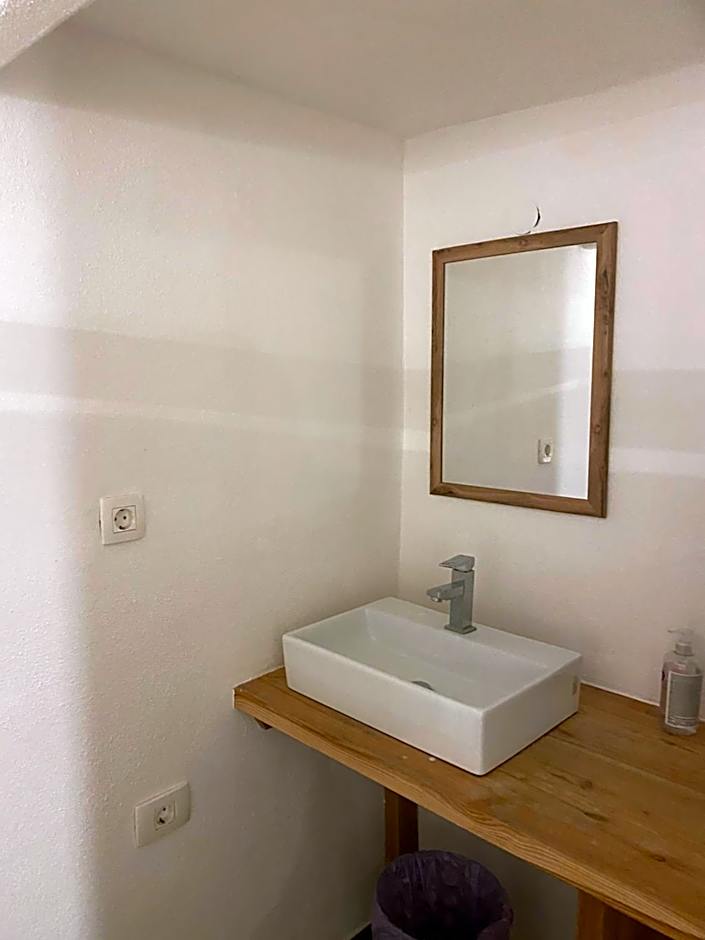 Travellers' Haven Hostel