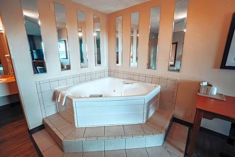 King Room with Spa Bath
