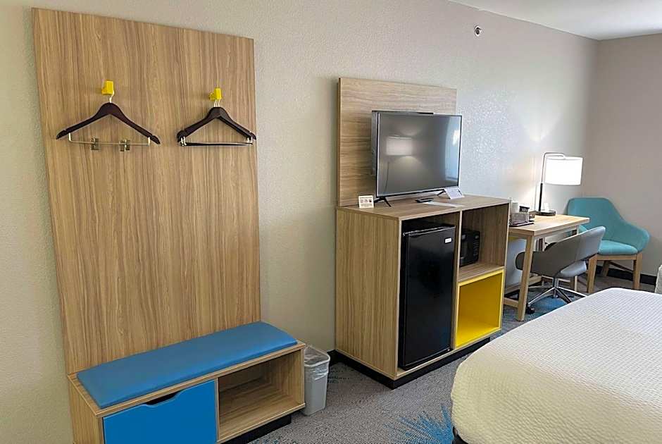 Days Inn by Wyndham Imlay City