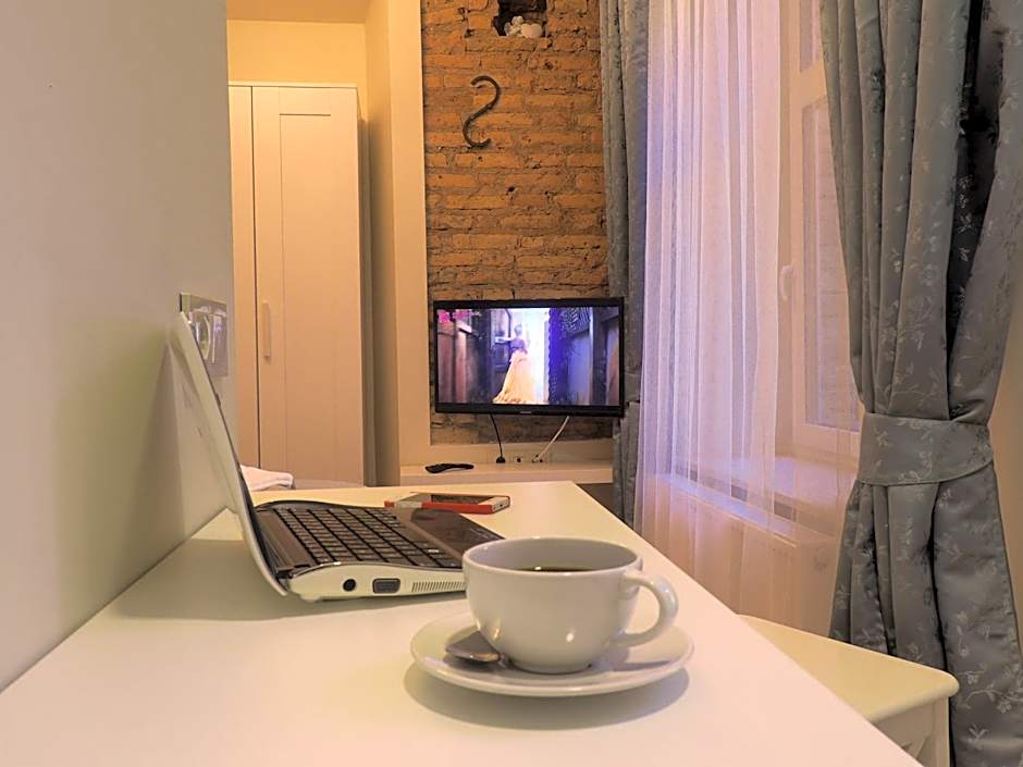 Emi apartment