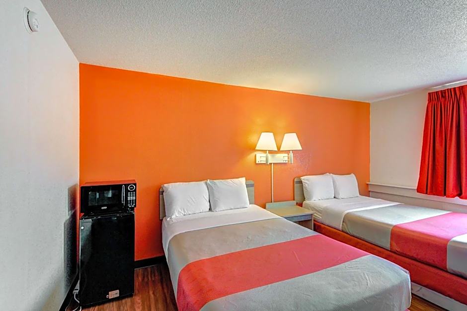 Motel 6-Wichita, KS