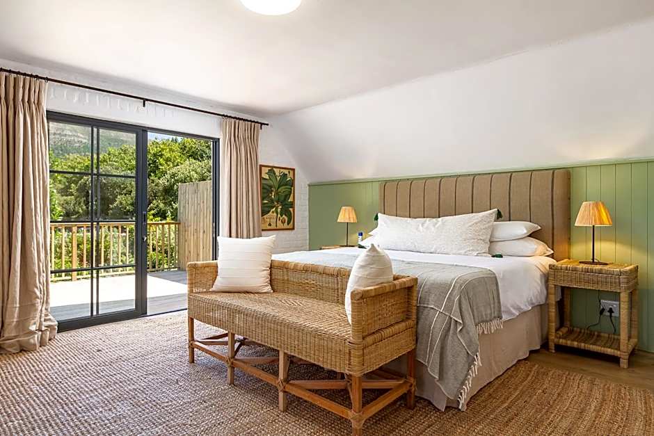 Noordhoek Village Hotel
