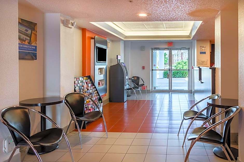 Motel 6 Irving, TX - DFW Airport North