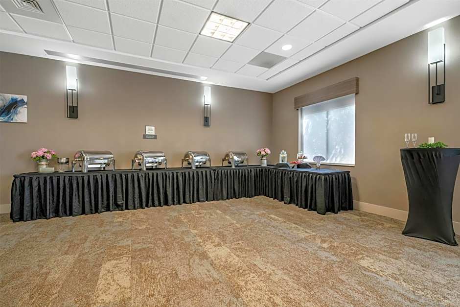 Hilton Garden Inn Oconomowoc