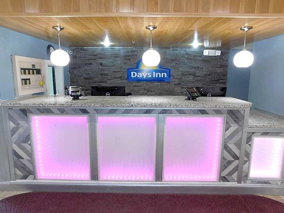Days Inn by Wyndham Des Moines-West Clive