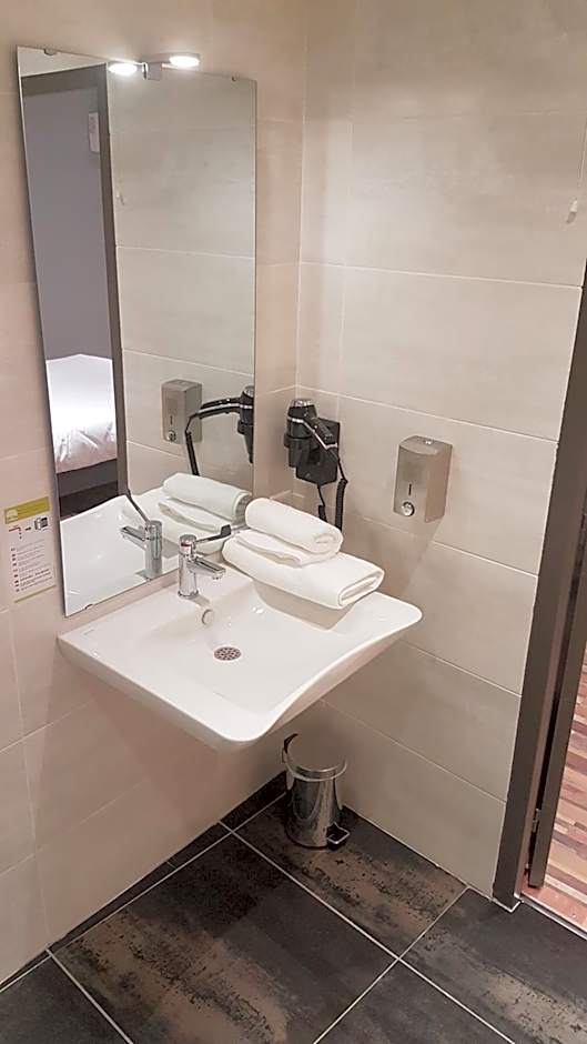 Logis Hotel Yseria - Historical Center