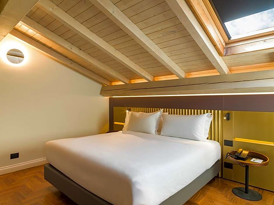 UNA HOTELS One Catania