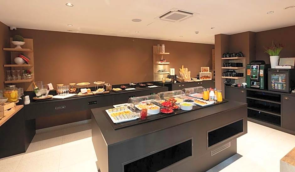 Hotel Leo Station, Villa et Annexes