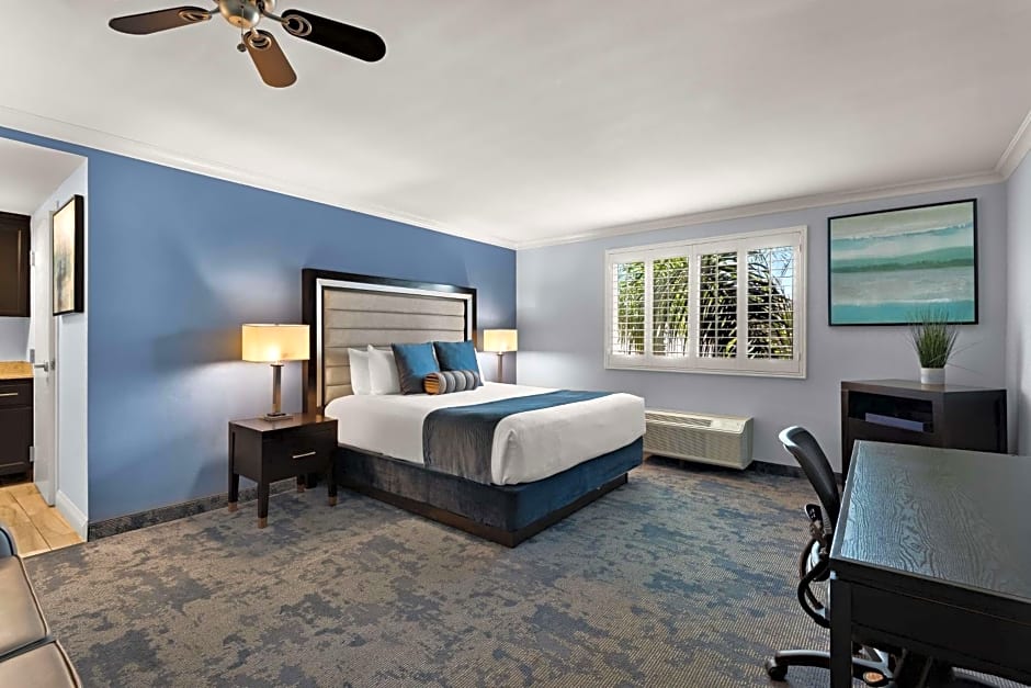 Best Western Plus Manhattan Beach Hotel