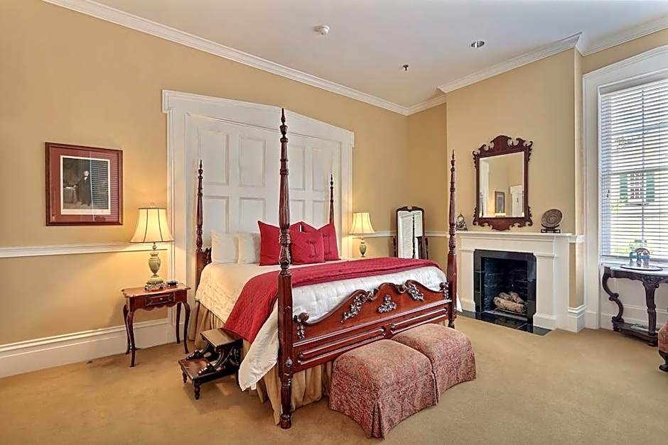 The Presidents' Quarters Inn