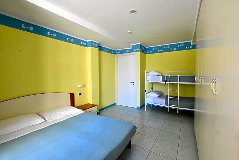Hotel Bristol - a 30 mt dalla spiaggia