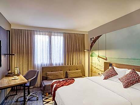 Superior Queen Room with Pull-out Bed