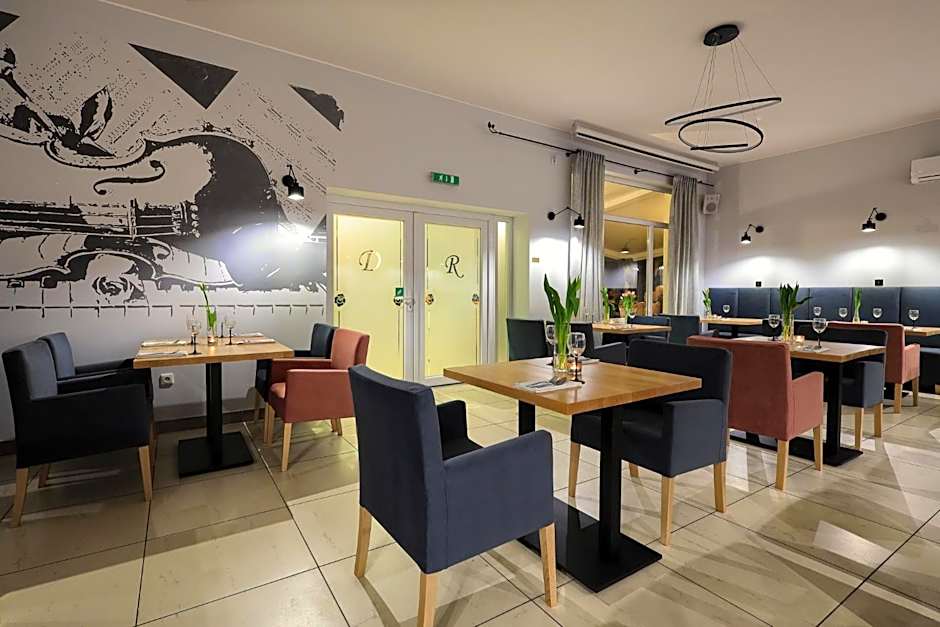 Dworek Różany Hotel & Restauracja