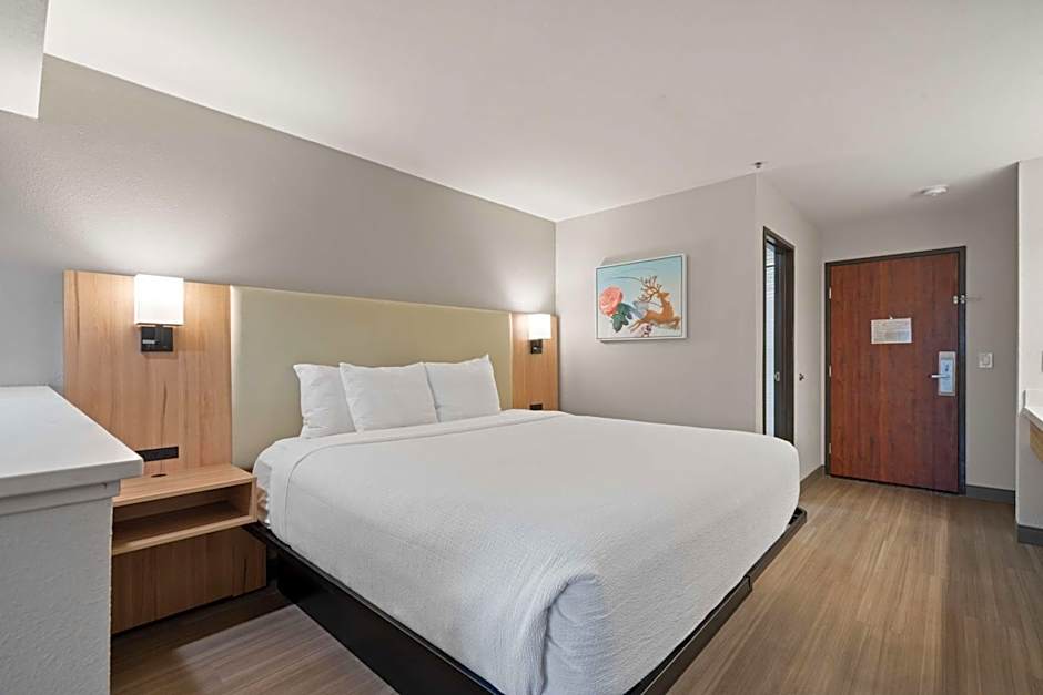 Best Western Lake Oswego Hotel & Suites