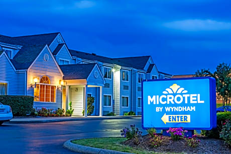 Microtel Inn & Suites by Wyndham Lexington
