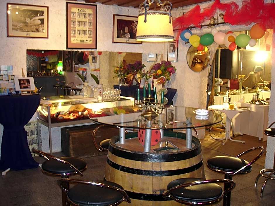 Turmhof Breitenbrunn