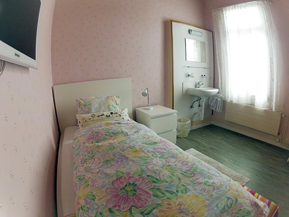 BasicRooms Hotel
