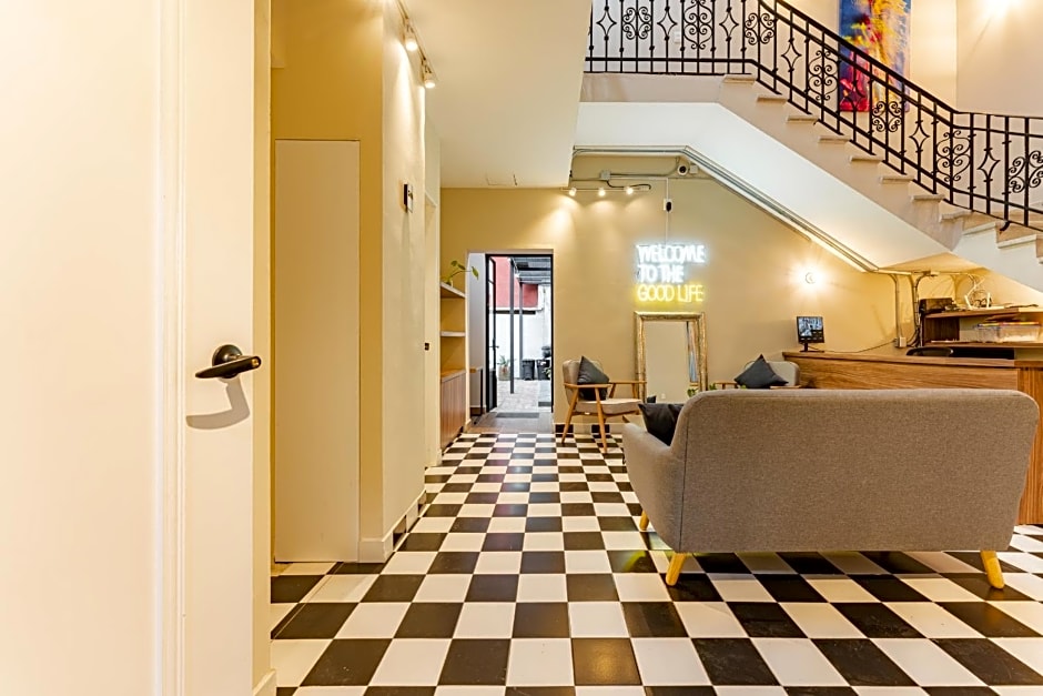 Casa Danubio Reforma by VH