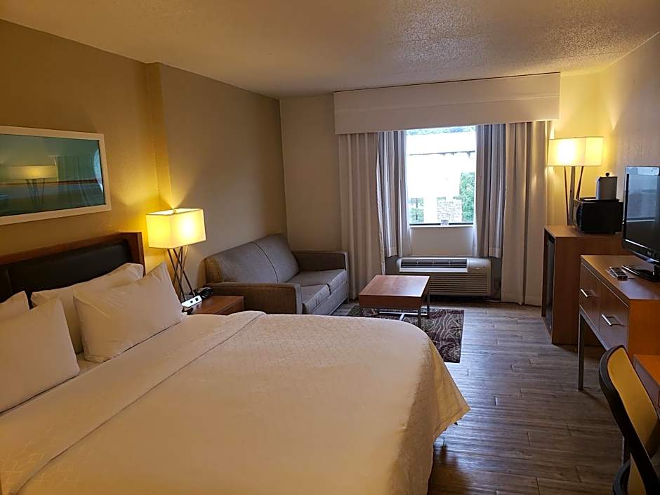 Holiday Inn Express Hotel Pittsburgh-North/Harmarville By IHG