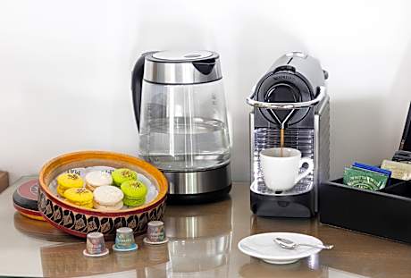 TWO BEDROOM OCEAN RESIDENCE WITH FAMILY INFINITY POOL