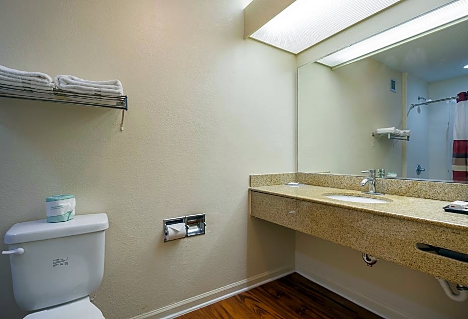 Red Roof Inn & Suites Scottsboro