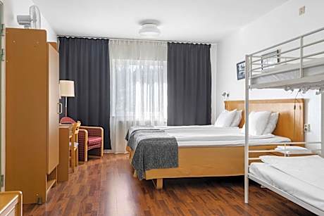 Quadruple Room with Garden View