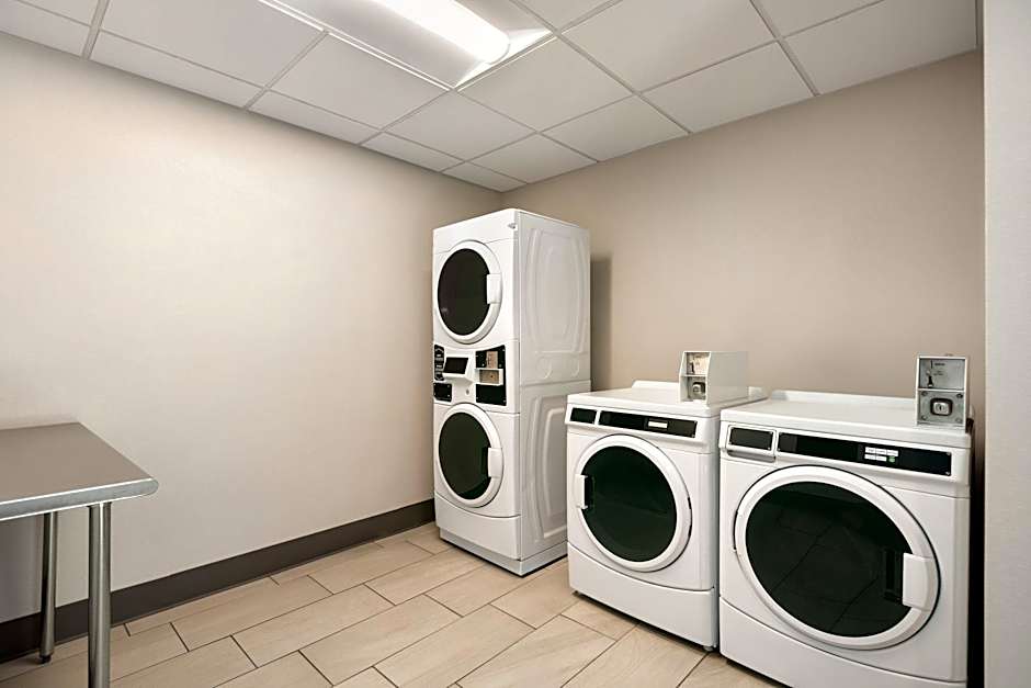 Holiday Inn Express & Suites - Yuba City - Marysville By IHG