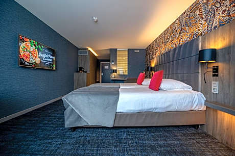 Standard Double Room with View
