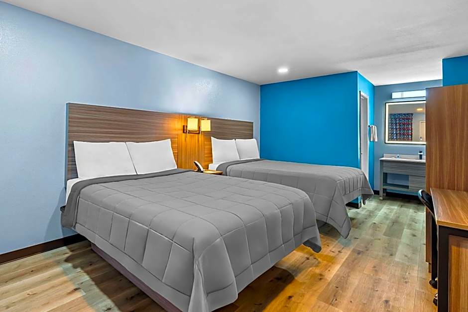 Rodeway Inn & Suites